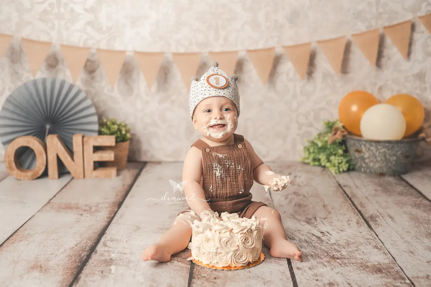 Qué ropa llevar a una sesión Smash Cake 5 Colores recomendados para la ropa en una sesión de primer cumpleaños