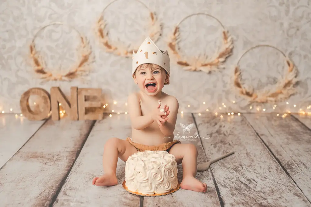 Cuándo hacer una sesión Smash Cake para el primer cumpleaños 5 Sesiones de fotos smash cake para celebrar el primer cumpleaños