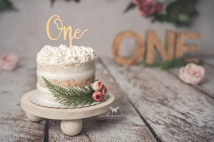 Topper personalizado en un pastel Smash Cake